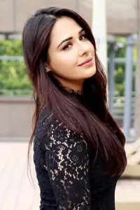 Фото  (Mandy Takhar)