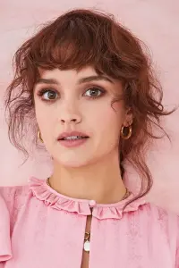 Фото Олівія Кук (Olivia Cooke)