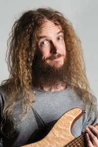 Фото  (Guthrie Govan)