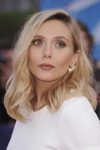 Фото Елізабет Олсен (Elizabeth Olsen)