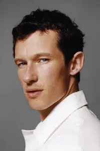 Фото Каллум Тернер (Callum Turner)