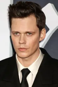 Фото Білл Скарсгард (Bill Skarsgård)