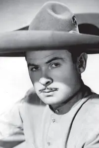 Фото  (Antonio Aguilar)