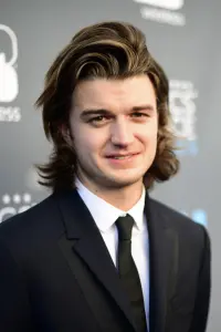 Фото Джо Кірі (Joe Keery)