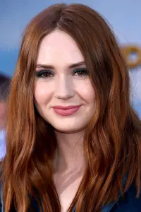 Фото Карен Гіллан (Karen Gillan)