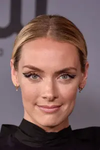 Фото Рейчел Скарстен (Rachel Skarsten)