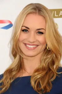 Фото Івонн Страховскі (Yvonne Strahovski)