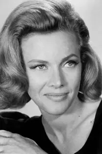 Фото Честь Блекман (Honor Blackman)