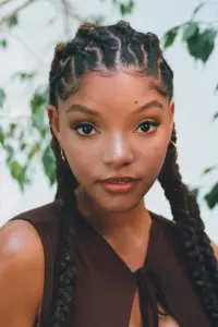 Фото Холлі Бейлі (Halle Bailey)