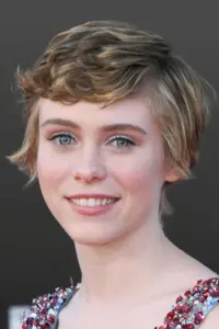 Фото Софія Лілліс (Sophia Lillis)