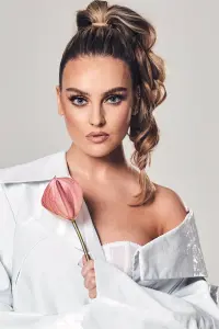 Фото  (Perrie Edwards)