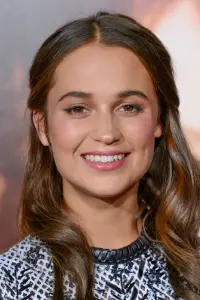 Фото Алісія Вікандер (Alicia Vikander)