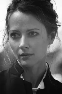 Фото Емі Акер (Amy Acker)