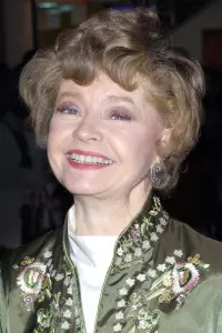 Фото Прунелла Луска (Prunella Scales)