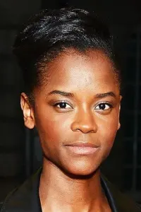 Фото Летиція Райт (Letitia Wright)