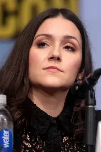 Фото Шеннон Вудворд (Shannon Woodward)