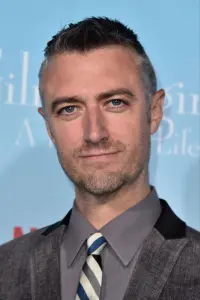 Фото Шон Ганн (Sean Gunn)