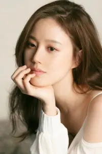 Фото  (Moon Chae-won)