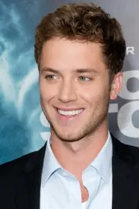 Фото Джеремі Самптер (Jeremy Sumpter)