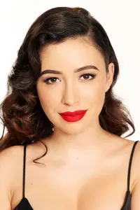 Фото Крістіан Серратос (Christian Serratos)