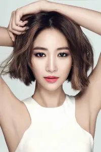 Фото  (Go Joon-hee)