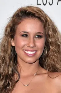 Фото  (Haley Reinhart)