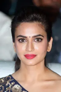 Фото  (Kriti Kharbanda)