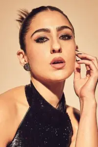 Фото  (Sara Ali Khan)