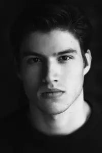 Фото  (Cameron Cuffe)