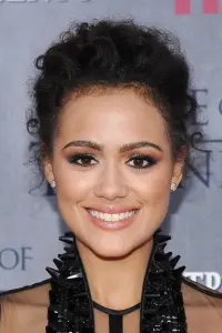 Фото Наталі Еммануель (Nathalie Emmanuel)