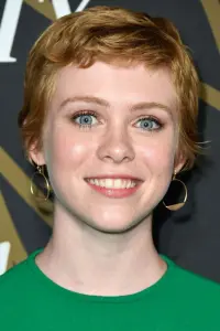 Фото Софія Лілліс (Sophia Lillis)