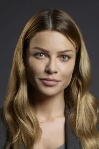 Фото Лорен Герман (Lauren German)