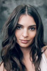 Фото Емілі Ратаковскі (Emily Ratajkowski)