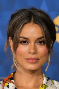 Фото Наталі Келлі (Nathalie Kelley)