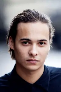 Фото Френк Діллейн (Frank Dillane)