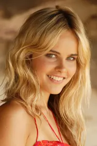 Фото Ізабель Лукас (Isabel Lucas)