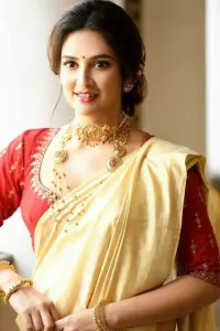 Фото  (Subhashree Ganguly)