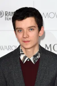 Фото Аса Баттерфілд (Asa Butterfield)