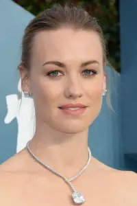 Фото Івонн Страховскі (Yvonne Strahovski)