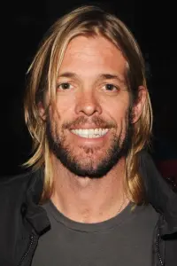 Фото  (Taylor Hawkins)