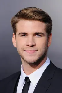 Фото Ліам Хемсворт (Liam Hemsworth)