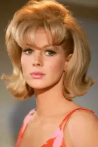 Фото Мімсі Фармер (Mimsy Farmer)