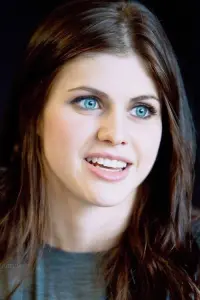 Фото Олександра Даддаріо (Alexandra Daddario)