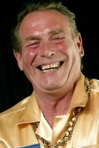 Фото  (Bobby George)