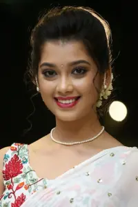 Фото  (Digangana Suryavanshi)