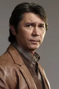 Фото Лу Даймонд Філіпс (Lou Diamond Phillips)