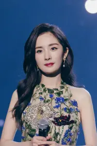 Фото Ян Мі (Yang Mi)