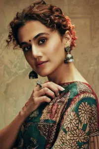 Фото Таапсее Панну (Taapsee Pannu)