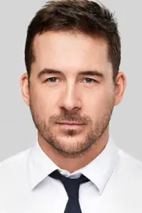 Фото  (Barry Sloane)