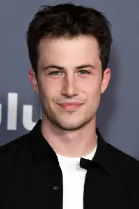 Фото Ділан Міннетт (Dylan Minnette)